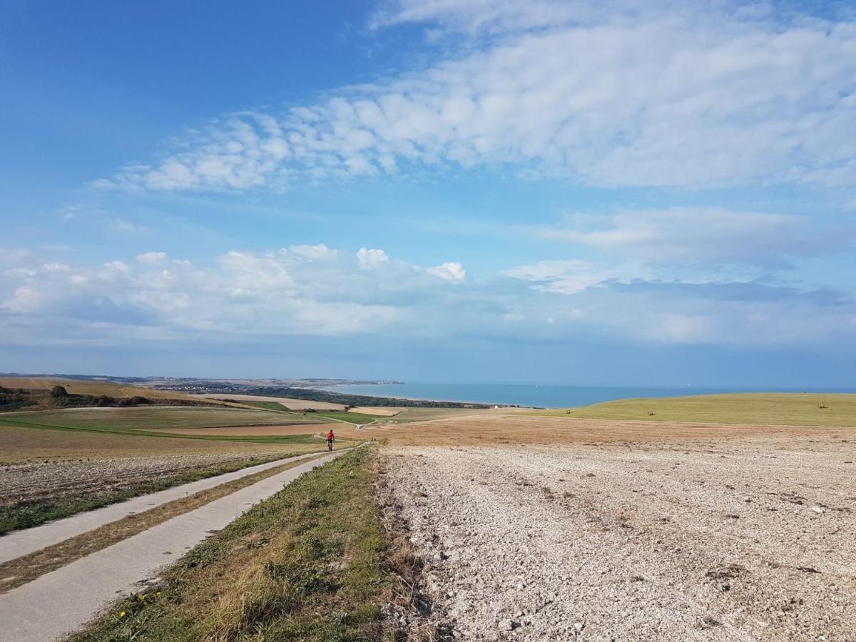 Apart - Country At Tingry Kültér fotó